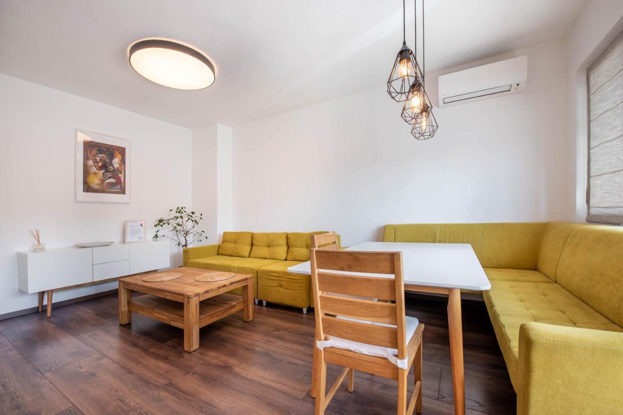 Cosy Apartment In Central Варна Экстерьер фото