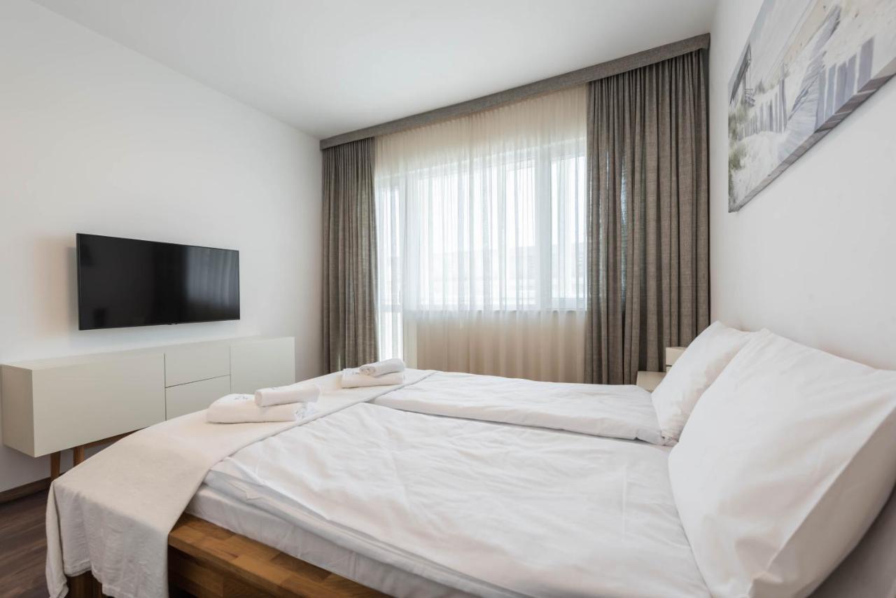 Cosy Apartment In Central Варна Экстерьер фото