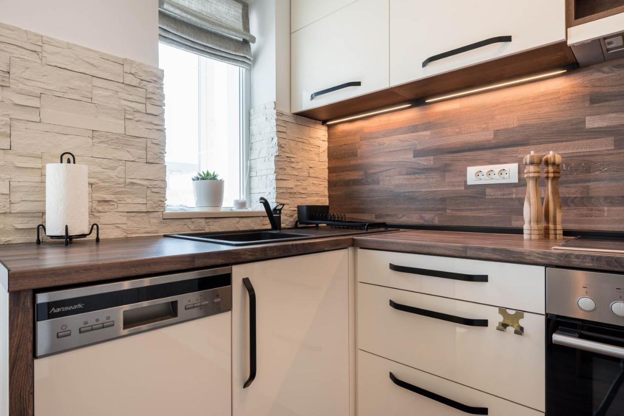 Cosy Apartment In Central Варна Экстерьер фото