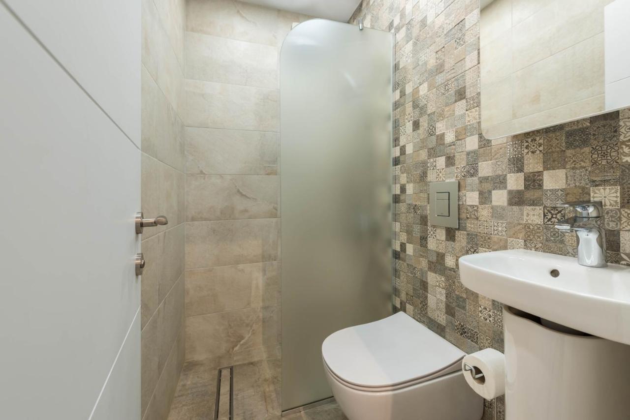 Cosy Apartment In Central Варна Экстерьер фото